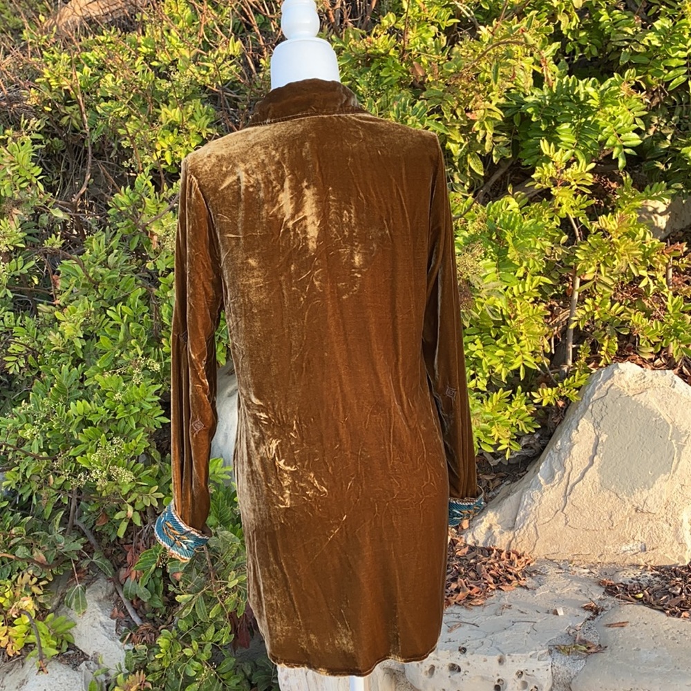 JW button down - Picture 6 of 6
